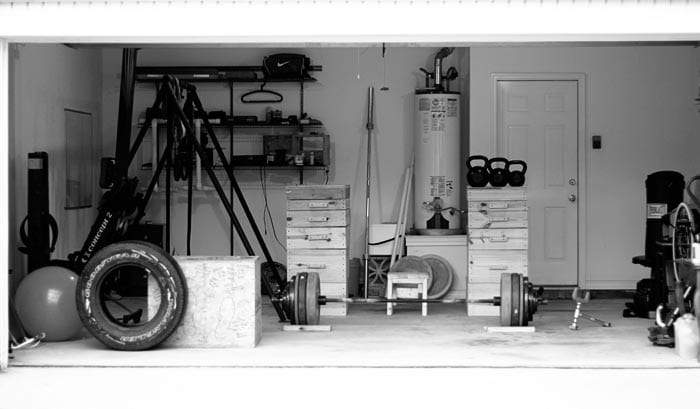 Come trasformare il tuo garage in una palestra di casa